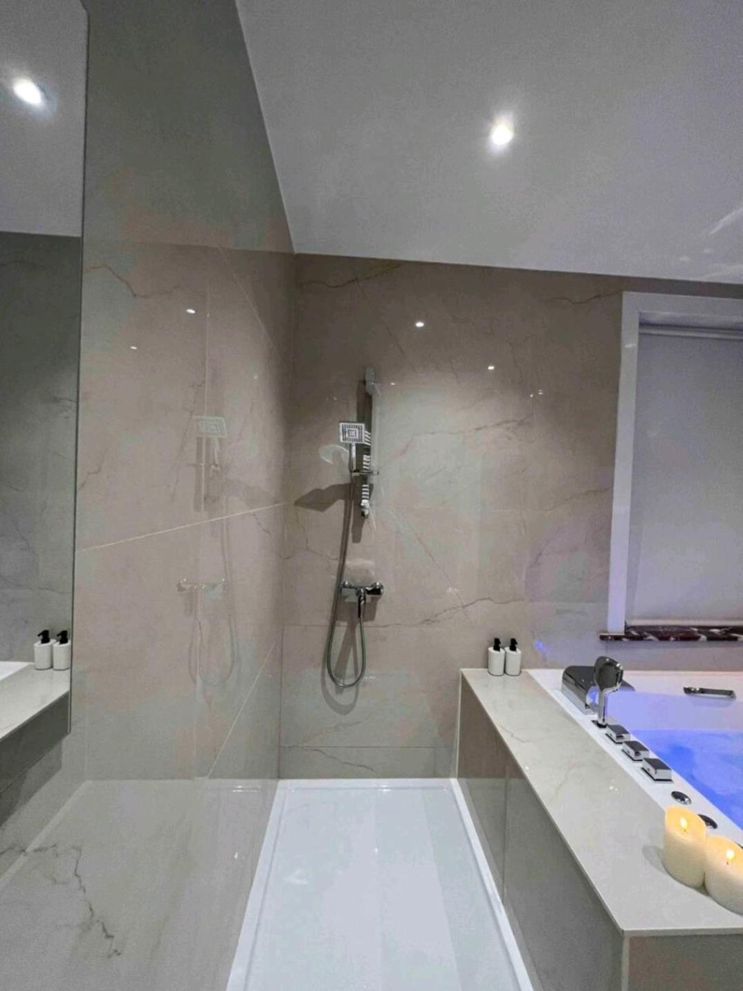 Sublime Appartement Calme Cosy & Jacuzzi بروكسل المظهر الخارجي الصورة
