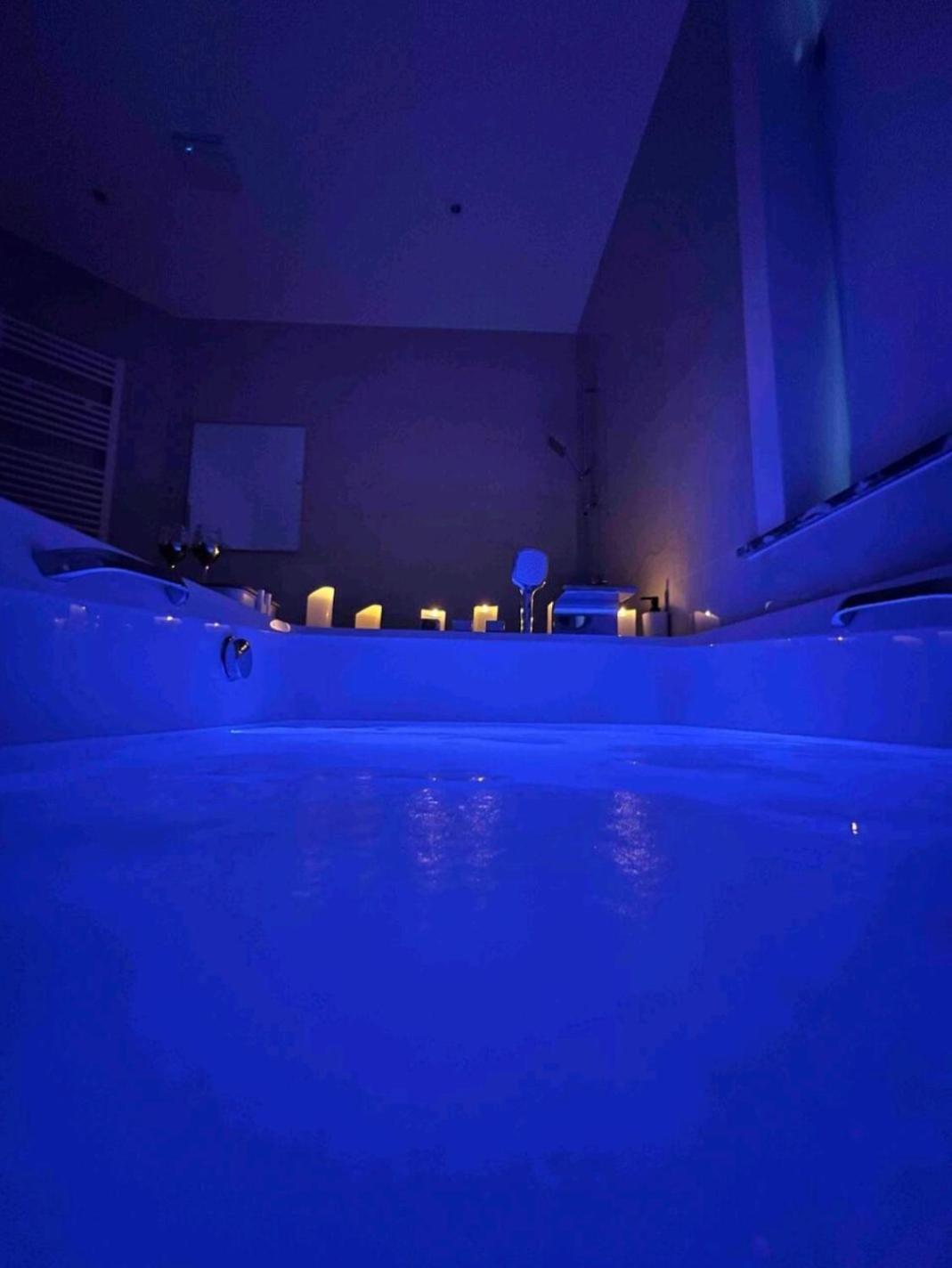 Sublime Appartement Calme Cosy & Jacuzzi بروكسل المظهر الخارجي الصورة