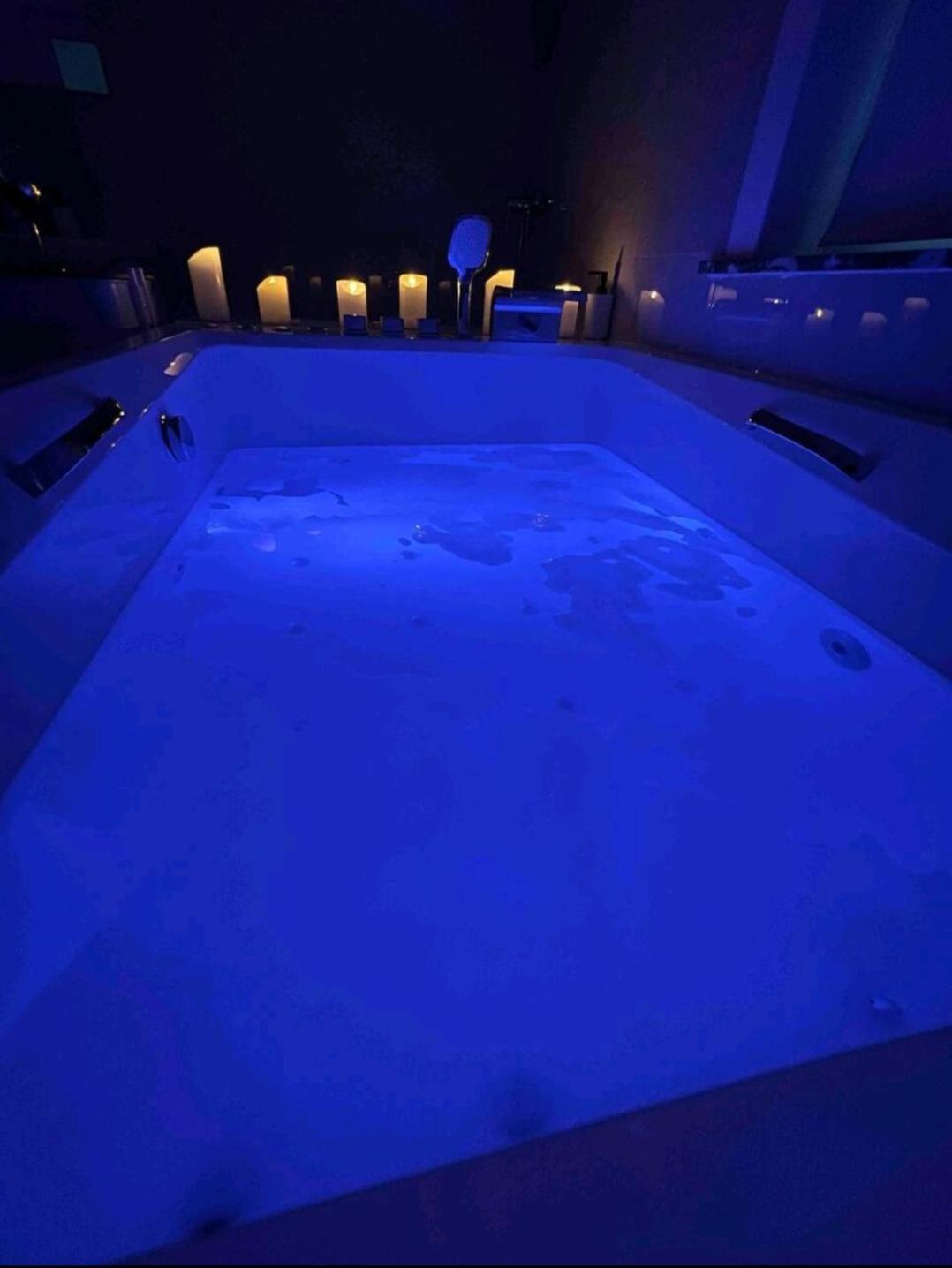 Sublime Appartement Calme Cosy & Jacuzzi بروكسل المظهر الخارجي الصورة